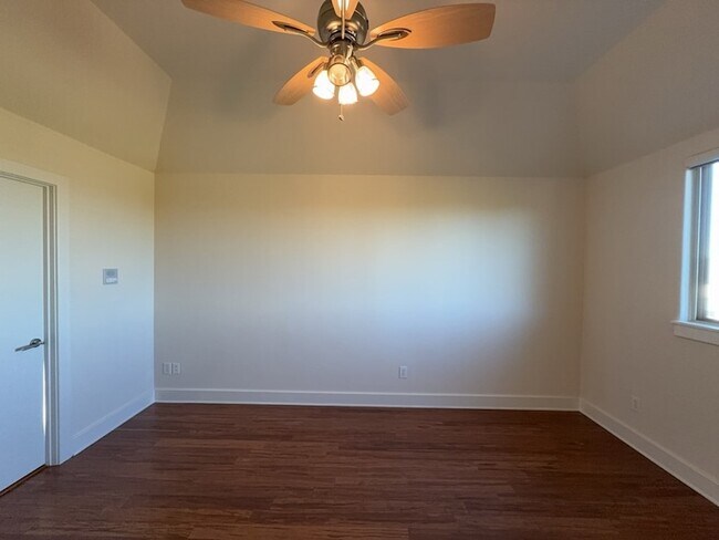 Building Photo - 4459 Lena Ln