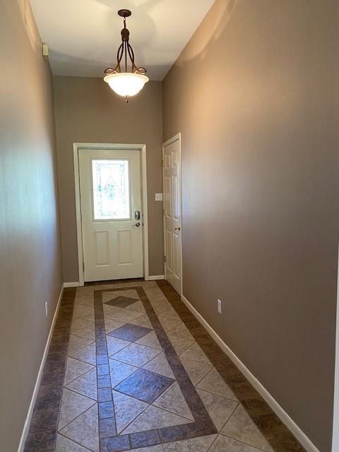 Building Photo - 2107 Greentree Dr