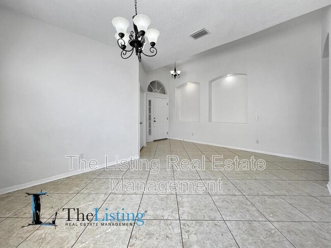 Building Photo - 8814 Sandy Plains Dr