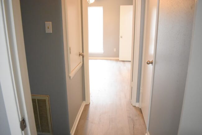 Building Photo - 3230 Pearl St