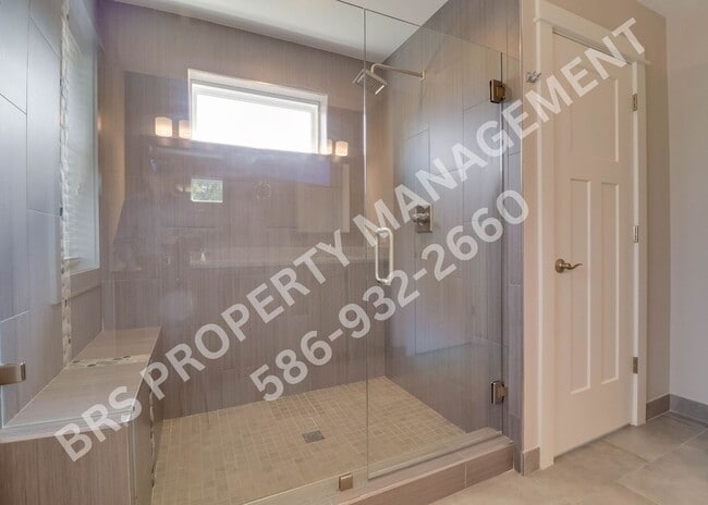Building Photo - JUST REDUCED!!  Stunning 4 bedroom 2.5 bat...