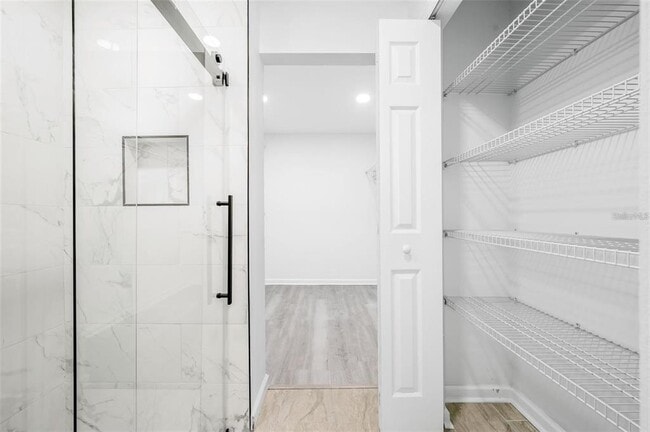 Building Photo - 1523 NE 1st Ave