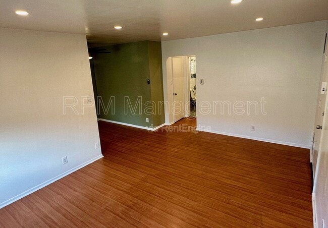 Building Photo - 18546 Clark St