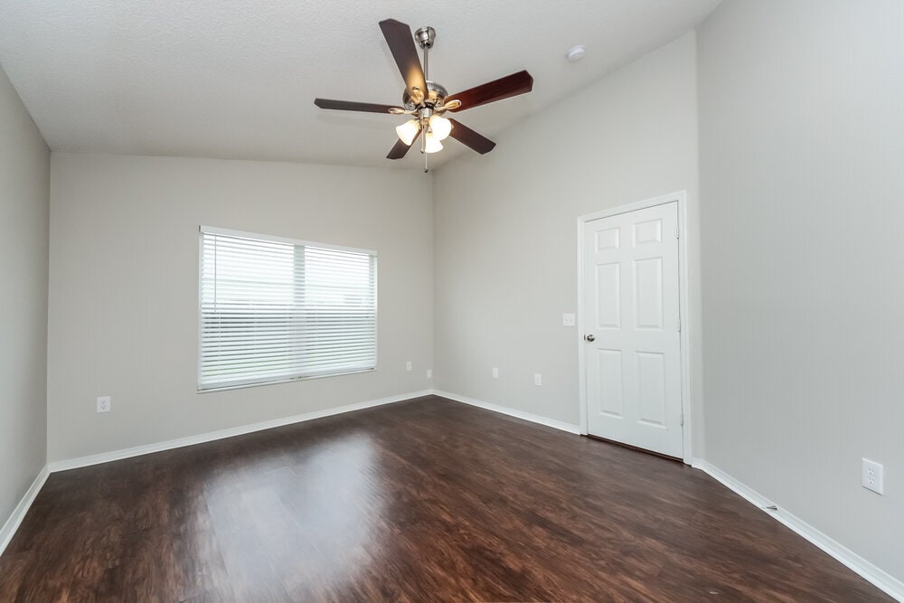 Building Photo - 2160 Jessa Dr