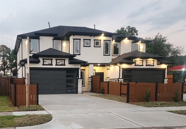 Primary Photo - 1313 Gary Ave