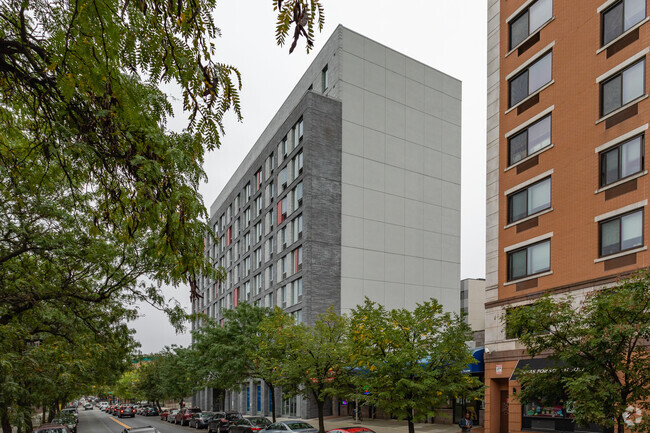 Building Photo - The Garnet