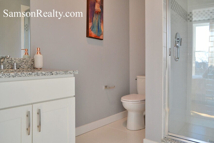 Building Photo - 44 Hospital St