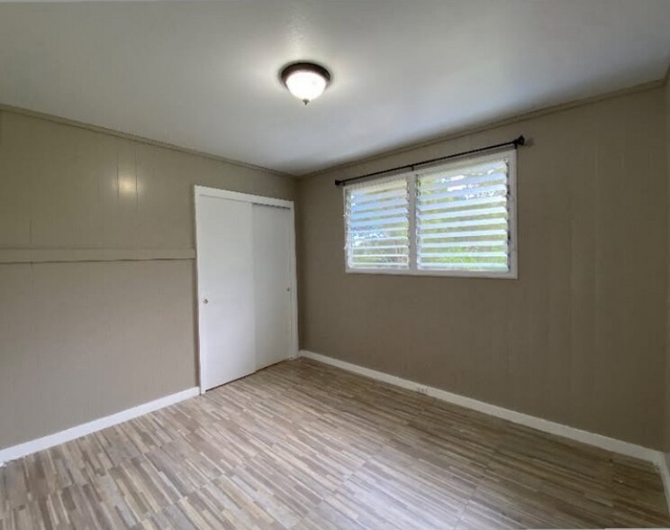 Building Photo - 45-579-579 Loke St