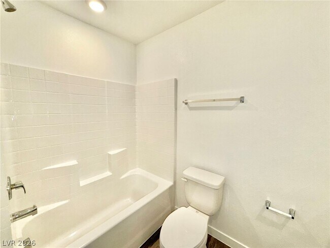 Building Photo - 913 Rosy Starling St