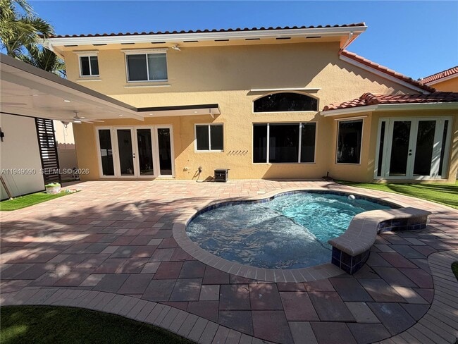 Building Photo - 364 SW 188th Ave