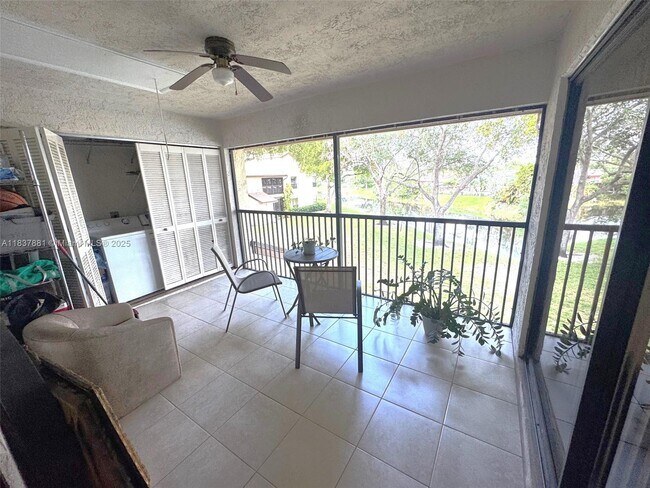 Building Photo - 3817 Cocoplum Cir
