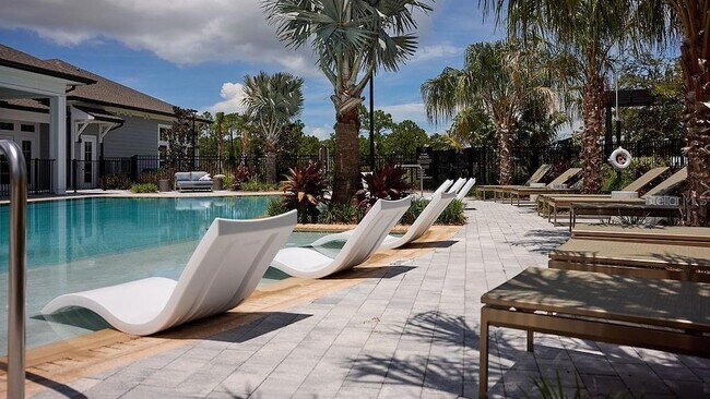 Building Photo - 9500 Grandtree Ave