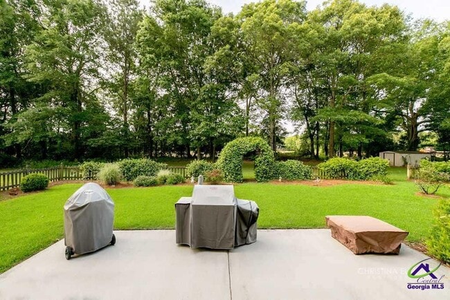 Building Photo - 410 Redding Dr