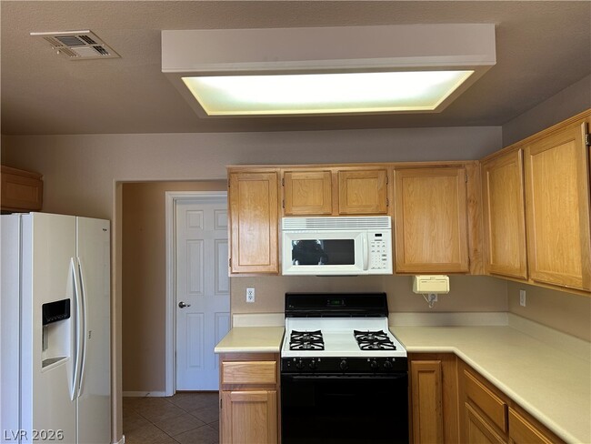 Building Photo - 6404 Sierra Diablo Ave