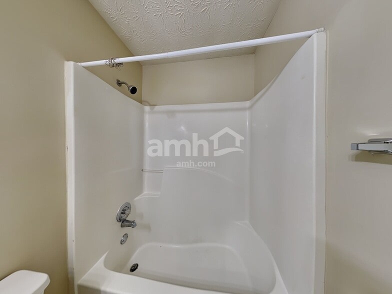 Building Photo - 3270 Hampton Trace Ct