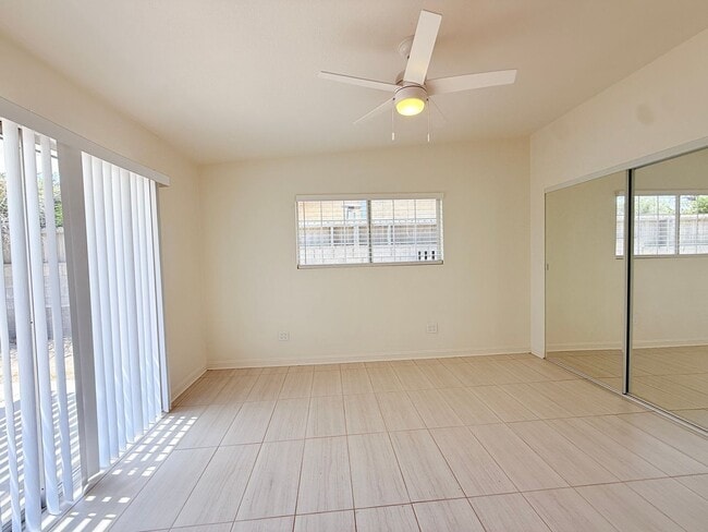 Building Photo - AVAILABLE NOW!! 3 BEDROOM 2 BATHROOM Home in Palm Desert!