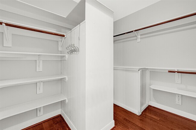 Building Photo - 8619 Arranmore Ln