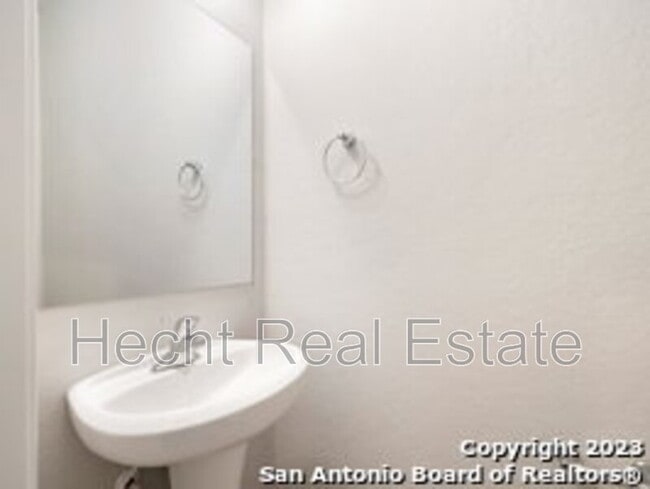 Building Photo - 9919 Grove Mist