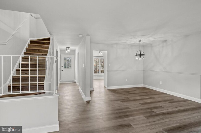 Building Photo - 1515 Marlborough Ct