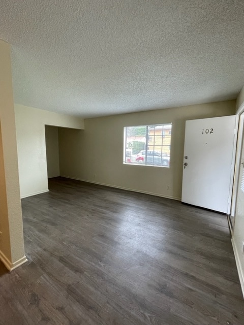Building Photo - 5655 Klump Ave