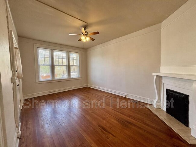 Building Photo - 320 Third Street