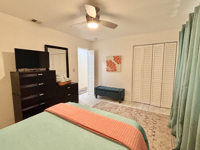 Building Photo - Monthly Rental -Melbourne Beach Condo -March 2026 Available Now!