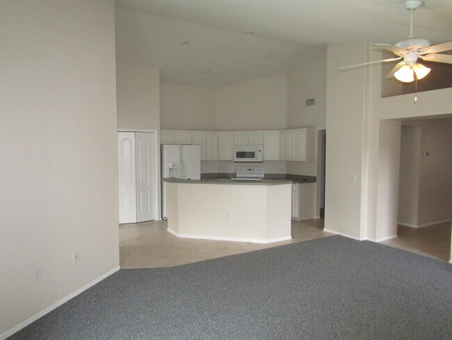 Building Photo - 4425 Carillon Ct
