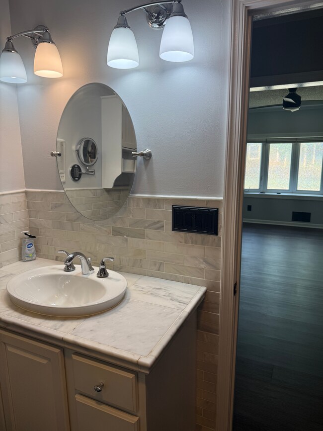 Building Photo - Riviera Beach Single Family Home