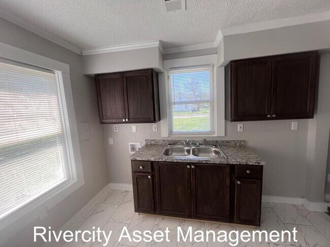 Building Photo - Cute & Quaint Renovated Home!!! Section 8 Welcomed !!!!!!