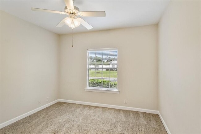 Building Photo - 161 Huntington Cir