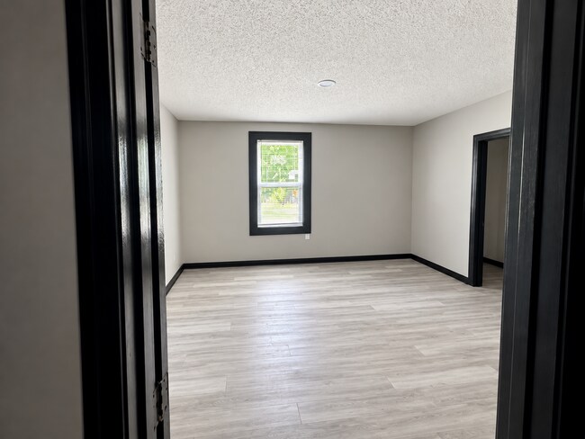 Building Photo - 3119 Allison Ave