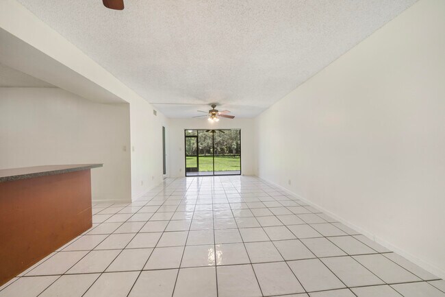 Building Photo - 3355 Jaywood Terrace