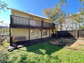 Building Photo - 30th-407 E