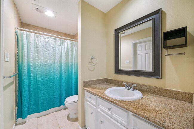 Building Photo - 1118 Sherfield Ridge Dr