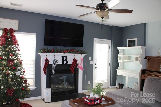 Building Photo - 9446 Cadman Ct