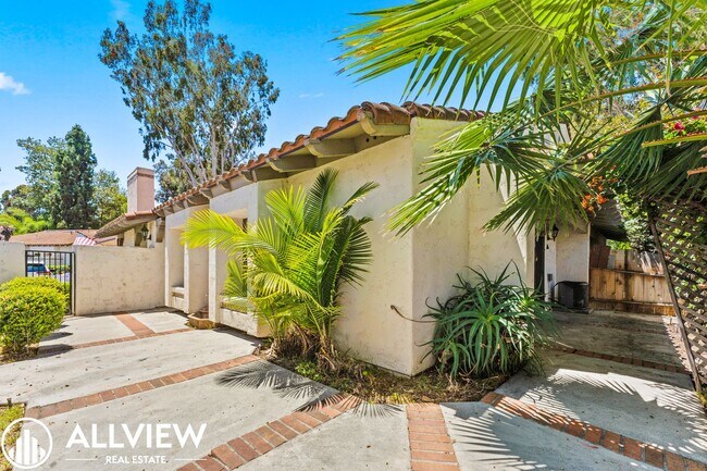 Building Photo - Charming San Juan Capistrano Home with Garage & Modern Amenities