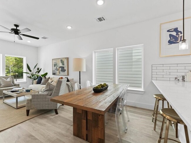 Building Photo - 1448 Dewalt St