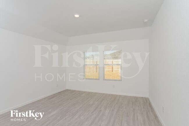 Building Photo - 6141 Treadle