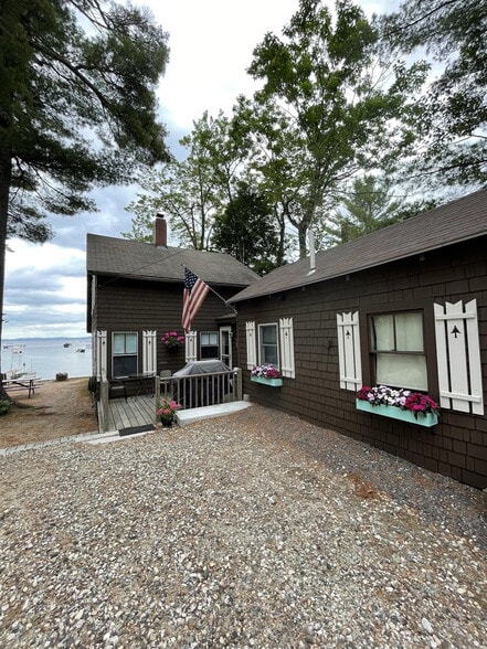 Building Photo - 66 Sebago Rd