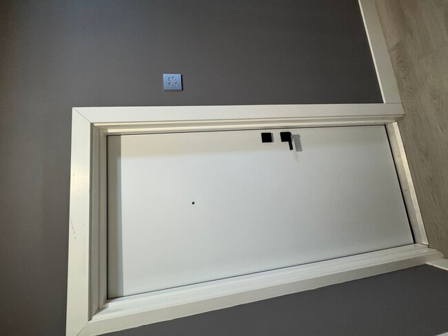 Building Photo - 1414 E 65th Pl