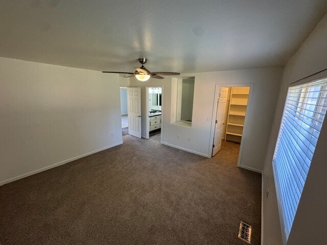 Building Photo - 915 Dee Ct