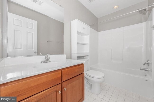 Building Photo - 7 New Gate Ct