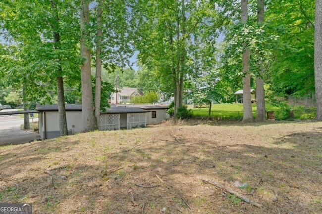 Building Photo - 119 McBee St