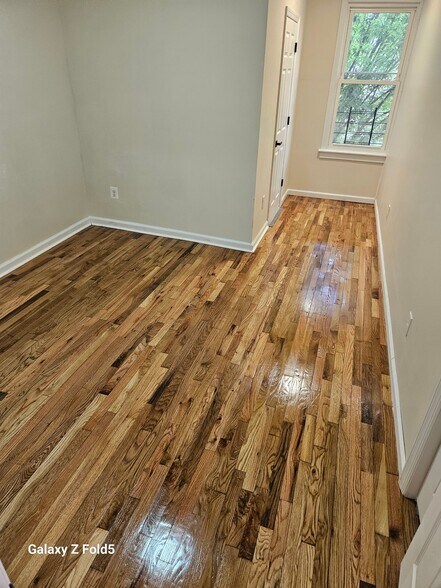 Building Photo - 144 Huntington Terrace