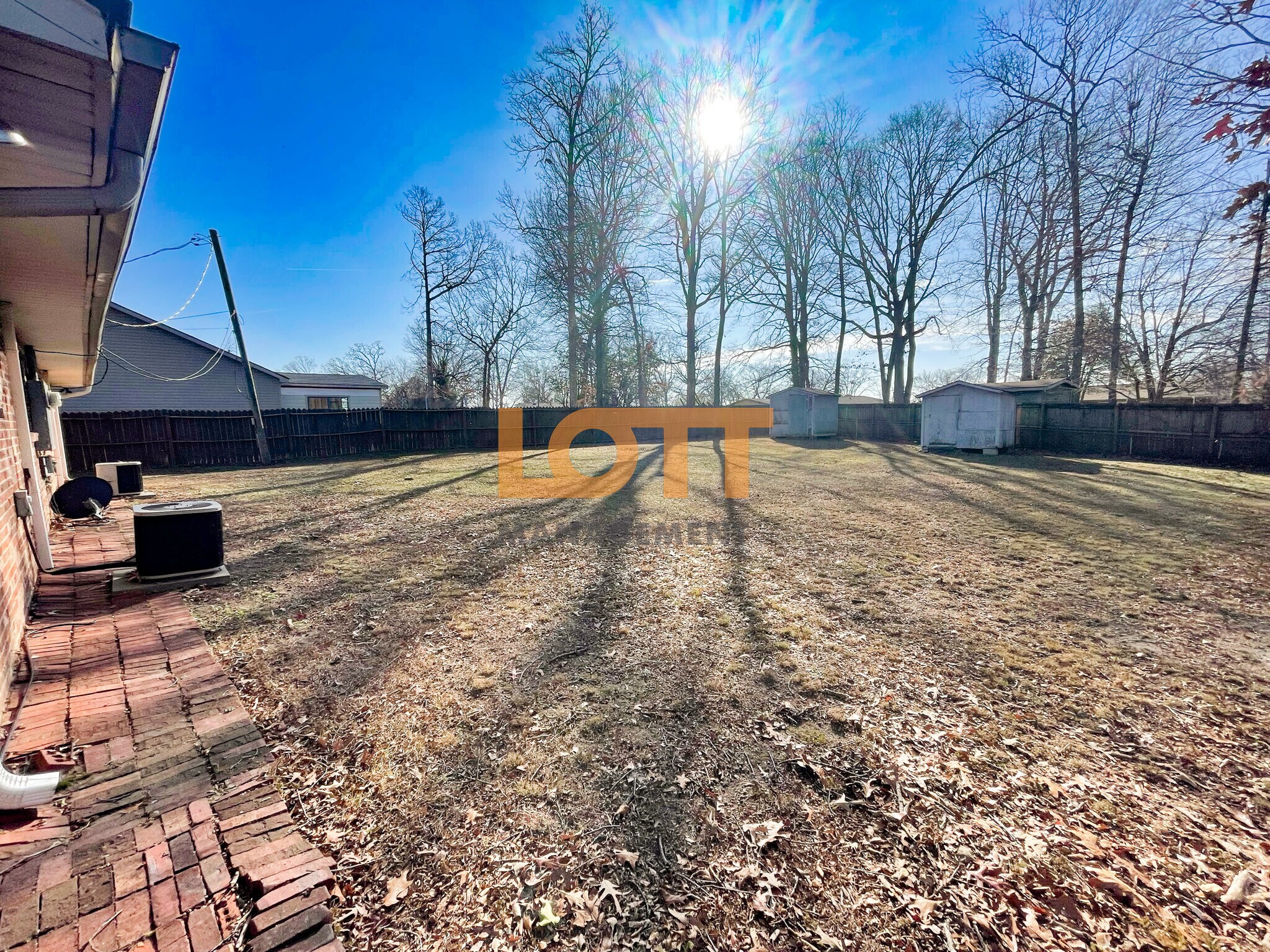 Building Photo - 2404 E Lee Rd