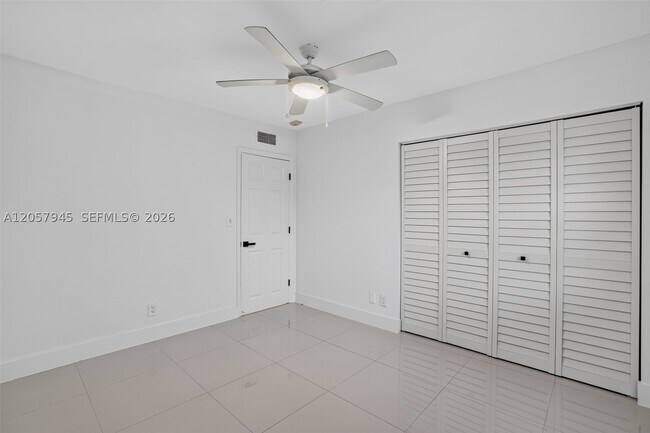 Building Photo - 13707 SW 91st Ct