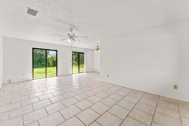 Building Photo - 920 San Filippo Dr SE