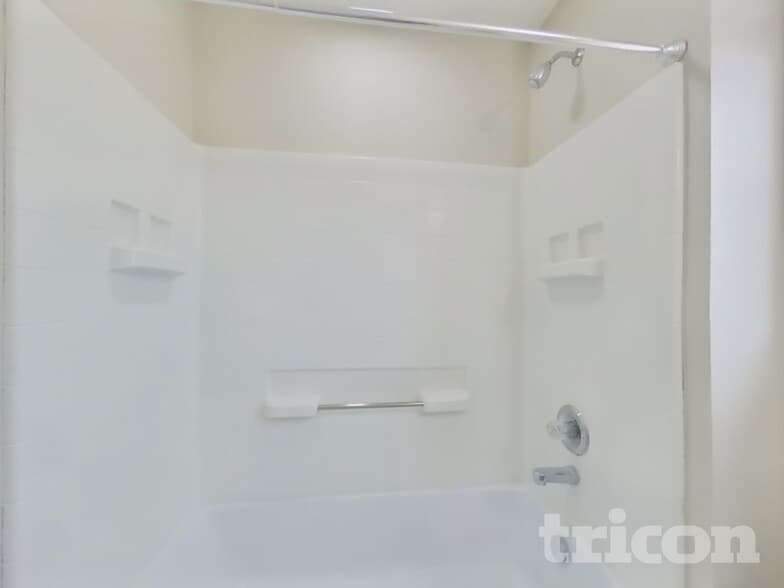 Building Photo - 14458 E 101st Pl