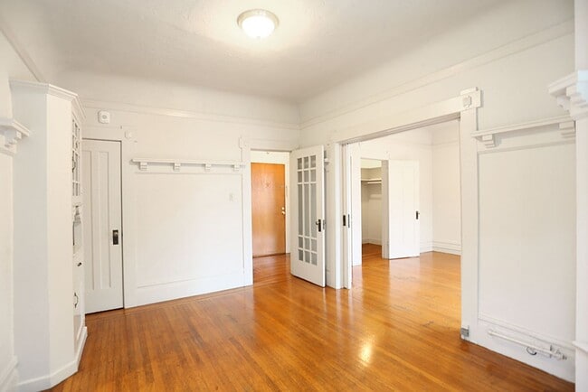Building Photo - OPEN HOUSE: Thursday (8/14) 6:30pm-7:00pm....