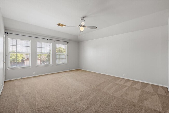 Building Photo - 14716 Lantern Dr